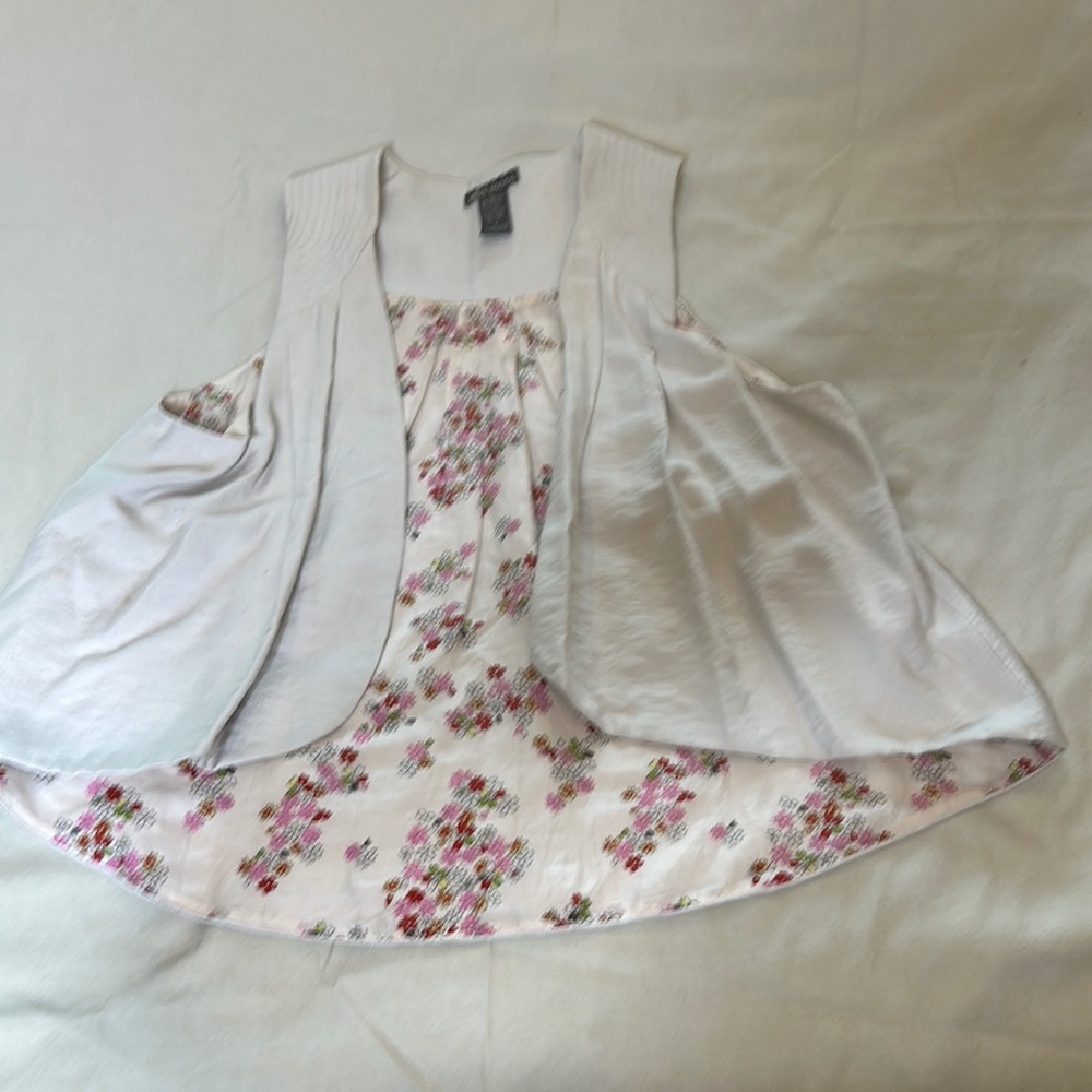 Ella Moss Cream Floral Asymmetrical Vest